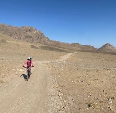 Ian Burnett Cycling on the  tour with redspokes